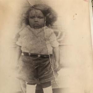 Meet your Posher, Troy